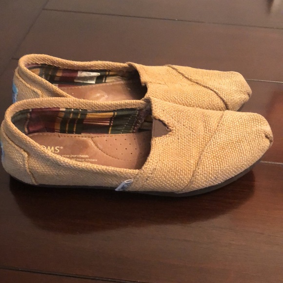 Toms Shoes - TOMS FLATS  SIZE W 6 1/2